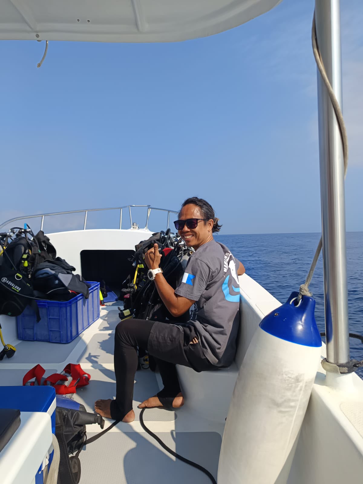 Mame diving school